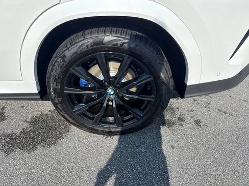 Used 2023 BMW X6 xDrive40i w/ M Sport Package AWD/4WD image 6