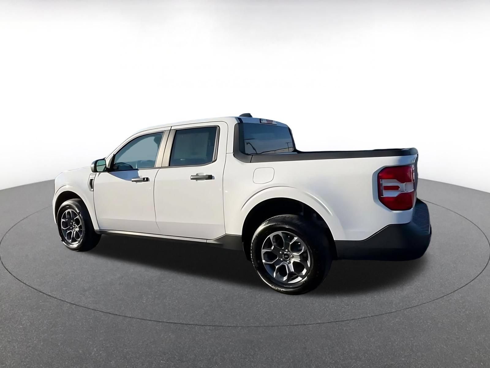 Used 2026 Ford Maverick XLT w/ Equipment Group 301A AWD/4WD image 9