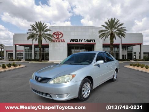 Used 2006 Toyota Camry LE FWD image 1