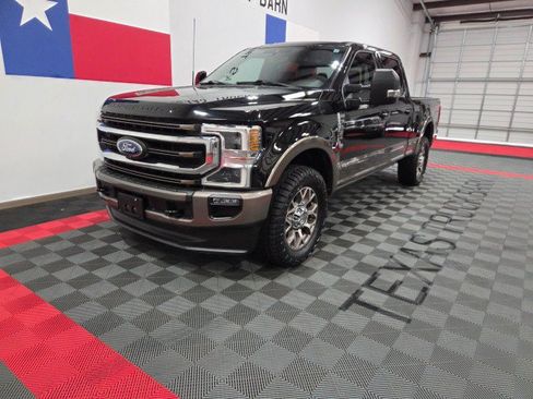 Used 2020 Ford F250 King Ranch w/ King Ranch Ultimate Package AWD/4WD image 3