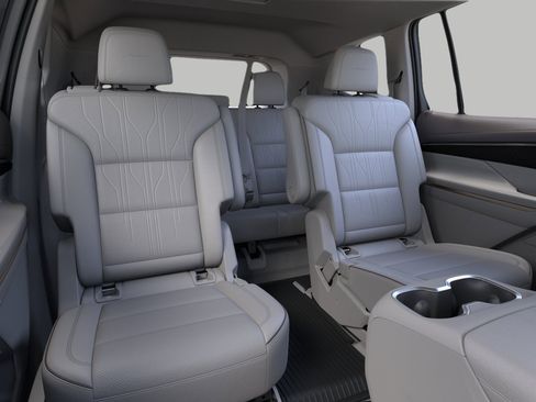 New 2026 Buick Enclave Avenir w/ Super Cruise Package FWD image 17