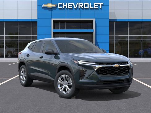 New 2026 Chevrolet Trax LS image 7