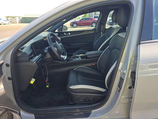 Used 2025 Kia K5 GT-Line w/ GT-Line Premium Package FWD image 8