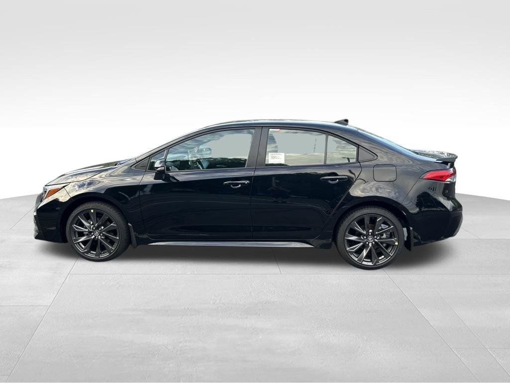 New 2026 Toyota Corolla SE w/ SE Package FWD image 2