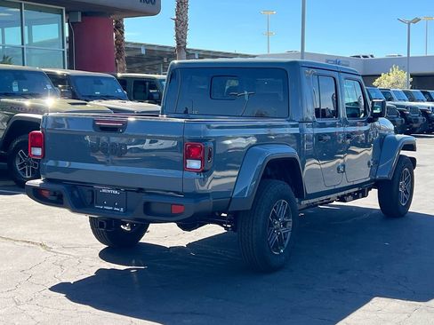 New 2026 Jeep Gladiator Sport AWD/4WD image 7