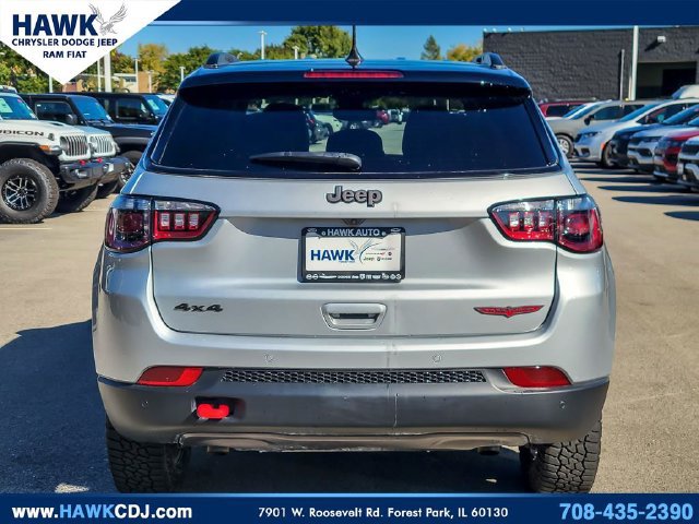 Used 2025 Jeep Compass Trailhawk AWD/4WD image 5