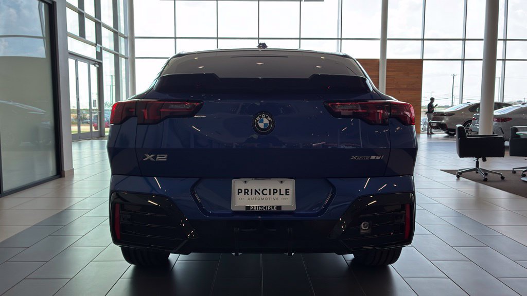 New 2026 BMW X2 xDrive28i w/ Technology Package AWD/4WD image 5