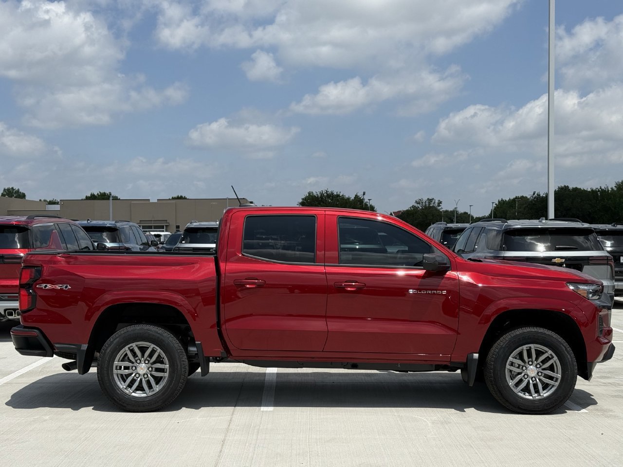 New 2026 Chevrolet Colorado LT w/ LT Convenience Package AWD/4WD image 3