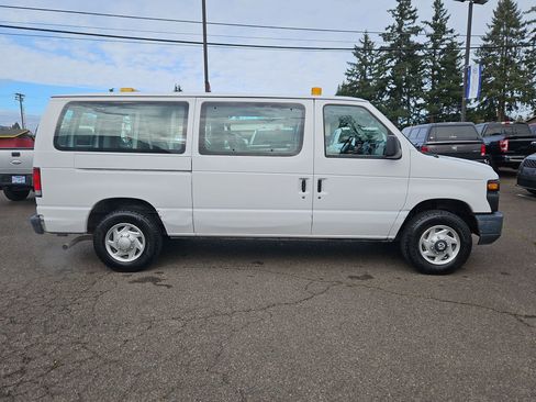 Used 2013 Ford E-150 and Econoline 150 XL image 6