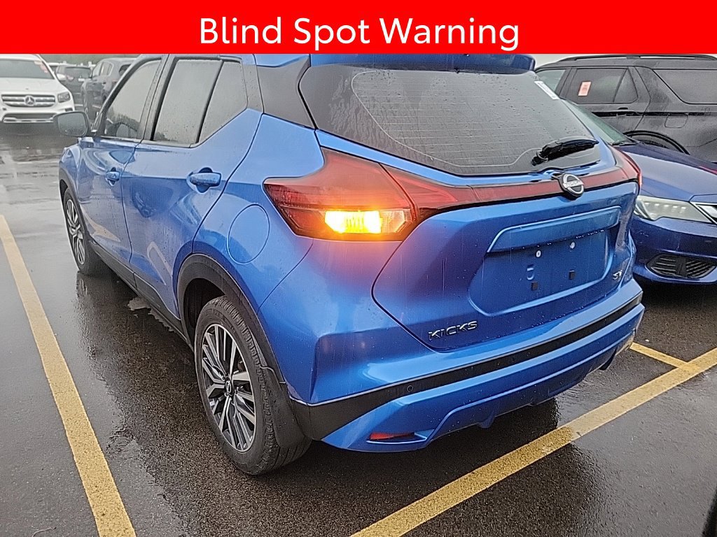 Used 2022 Nissan Kicks SV FWD image 4