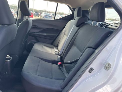 Used 2023 Nissan Kicks S image 13