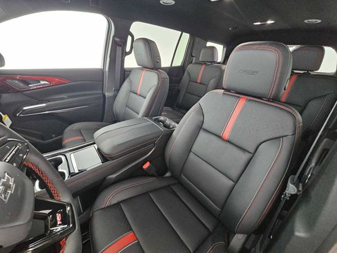 New 2026 Chevrolet Traverse RS w/ LPO, Floor Liner Package image 23