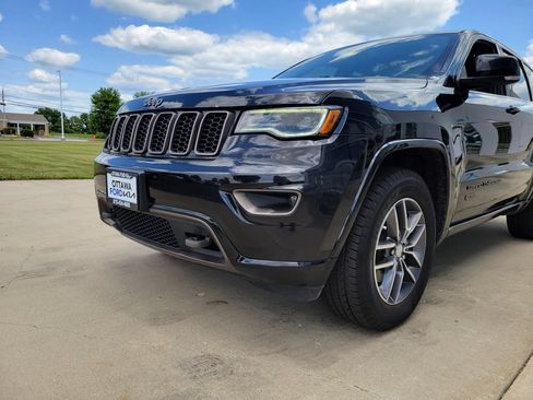 Used 2016 Jeep Grand Cherokee Limited 75th Anniversary AWD/4WD image 16