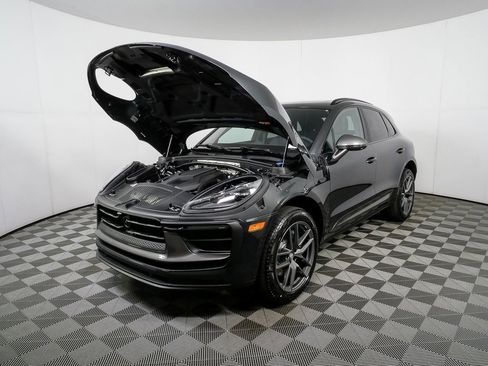 New 2026 Porsche Macan Turbo image 35