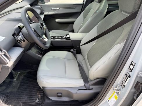 New 2026 Volvo EX30 Cross Country Ultra w/ Protection Package Premier AWD/4WD image 17