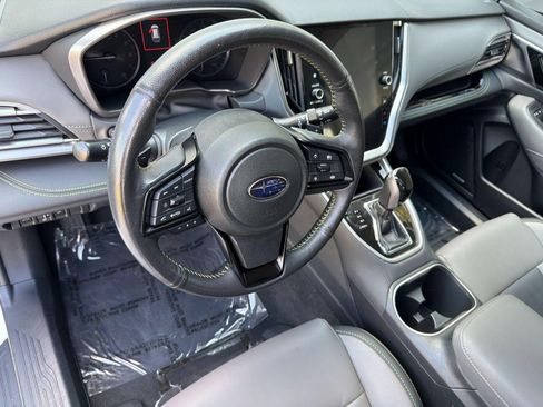 Used 2025 Subaru Outback Onyx Edition AWD/4WD image 4