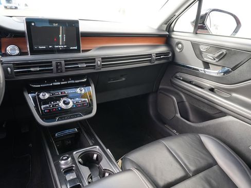 Used 2021 Lincoln Corsair Reserve w/ Sport Package image 24