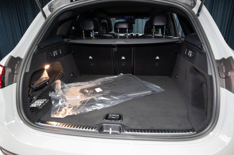 New 2027 Mercedes-Benz GLC 300 image 32