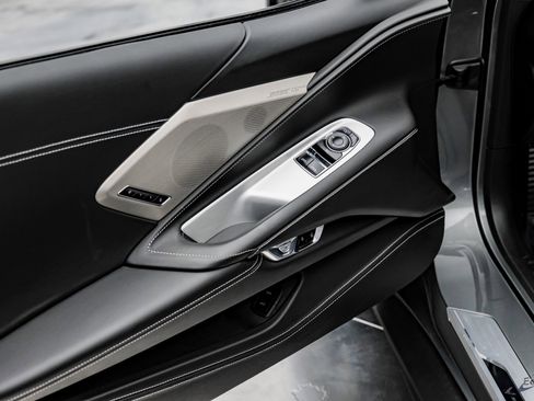 Used 2023 Chevrolet Corvette Stingray Premium Cpe w/ Z51 Performance Package image 86