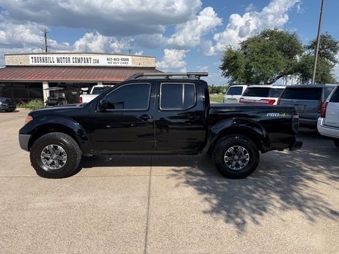 Used 2015 Nissan Frontier PRO-4X AWD/4WD image 4