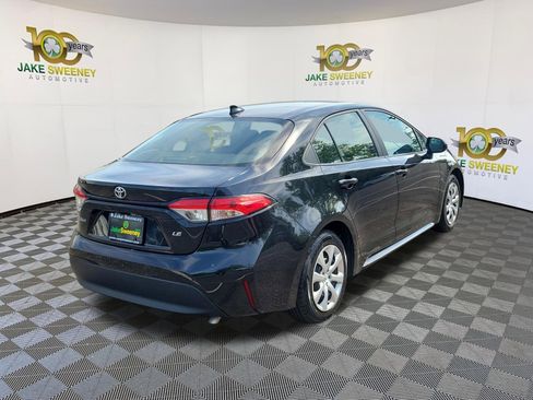 Used 2024 Toyota Corolla LE FWD image 5