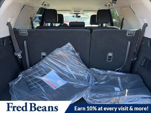 New 2026 Nissan Pathfinder SL image 13