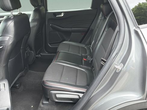 Used 2025 Ford Escape ST-Line AWD/4WD image 19