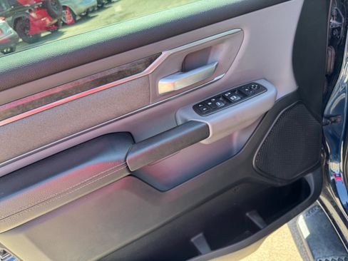 Used 2019 RAM 1500 Big Horn RWD image 11
