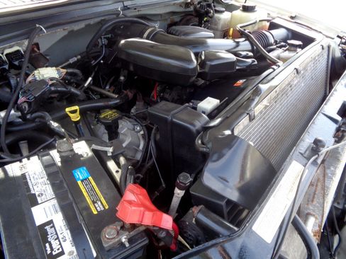 Used 2010 Ford F250 XLT image 9