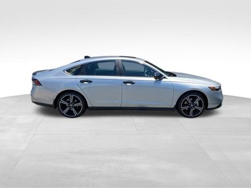 Certified 2025 Honda Accord Sport image 23