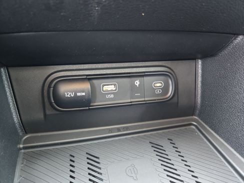 Used 2025 Kia Sportage EX FWD image 29