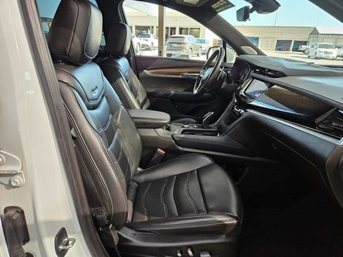 Used 2023 Cadillac XT6 Sport w/ Platinum Package AWD/4WD image 19