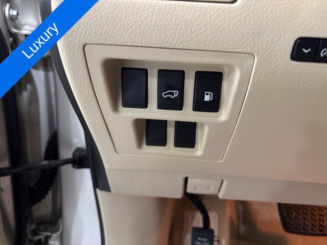 Used 2011 Lexus RX 350 AWD w/ Premium Pkg image 13