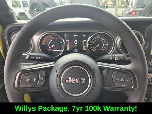 Used 2023 Jeep Gladiator Sport AWD/4WD image 28