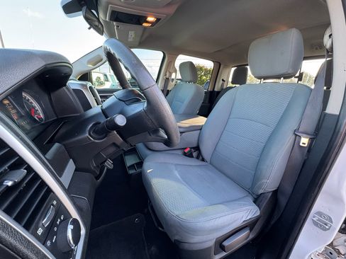 Used 2019 RAM 1500 Classic SLT image 20