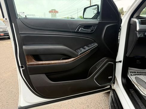 Used 2019 Chevrolet Tahoe LT AWD/4WD image 12