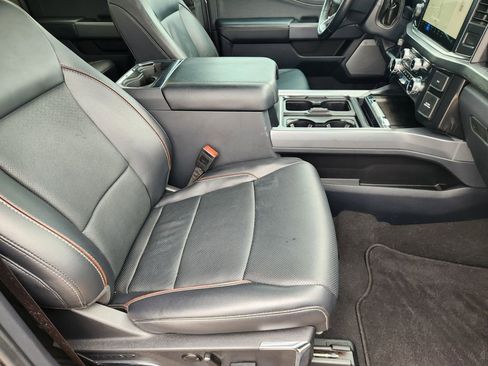 Used 2024 Ford F250 Lariat w/ Lariat Ultimate Package AWD/4WD image 13