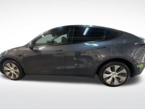 Used 2023 Tesla Model Y Long Range AWD/4WD image 6