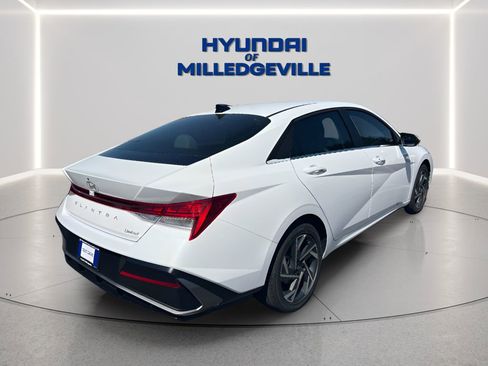 New 2026 Hyundai Elantra Limited FWD image 6