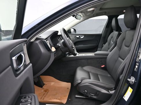New 2026 Volvo XC60 B5 Ultra w/ Climate Package AWD/4WD image 11