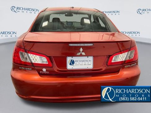 Used 2012 Mitsubishi Galant SE image 4