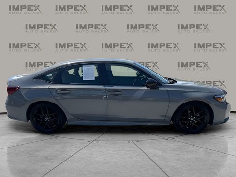 Used 2026 Honda Civic Sport image 4