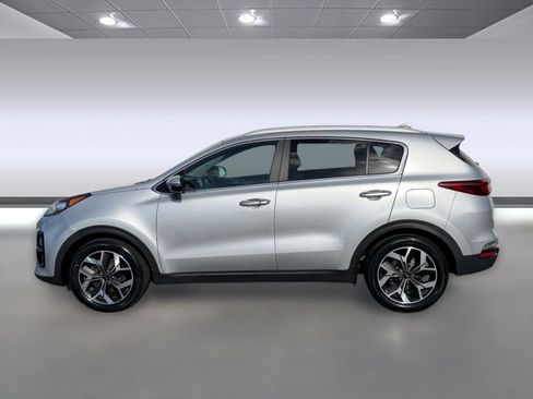 Used 2021 Kia Sportage EX FWD image 2