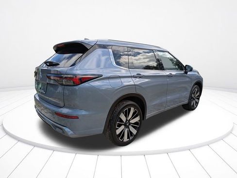 New 2026 Mitsubishi Outlander SEL image 4