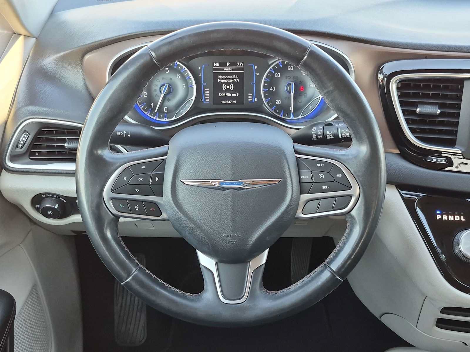 Used 2018 Chrysler Pacifica Touring-L FWD image 21