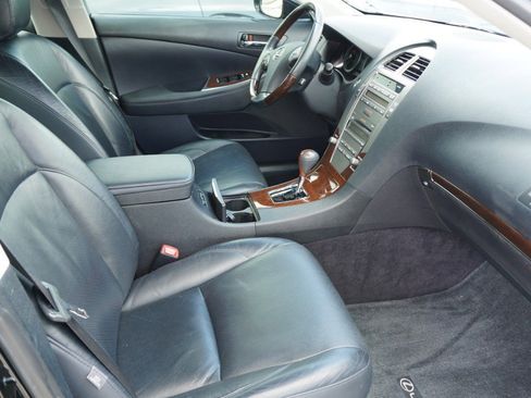 Used 2011 Lexus ES 350 image 9