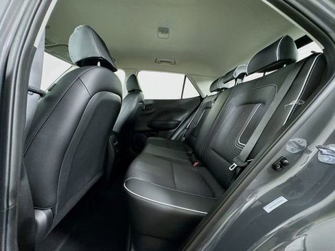 Used 2025 Hyundai Venue Limited FWD image 37