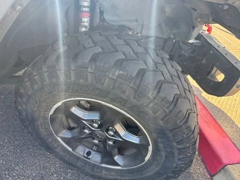 Used 2021 Jeep Gladiator Rubicon AWD/4WD image 21