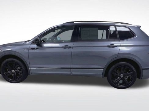 Used 2024 Volkswagen Tiguan SE R-Line image 5