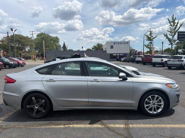 Used 2020 Ford Fusion SE FWD image 7